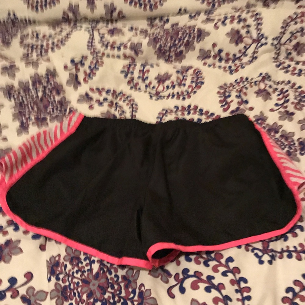 Shorts - Picture 2 of 3